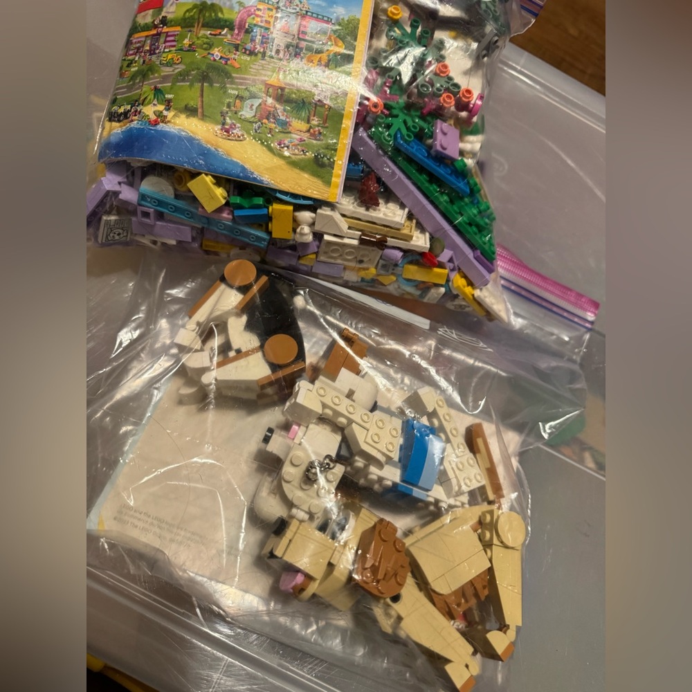 Lego friends various animal rescue or vet clinic playset creator dogs misc shown